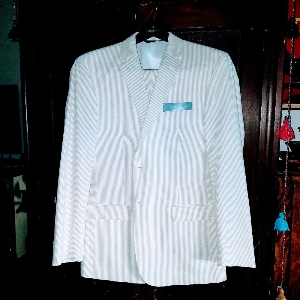 Jos. A. Bank Seersucker Suit - NWT